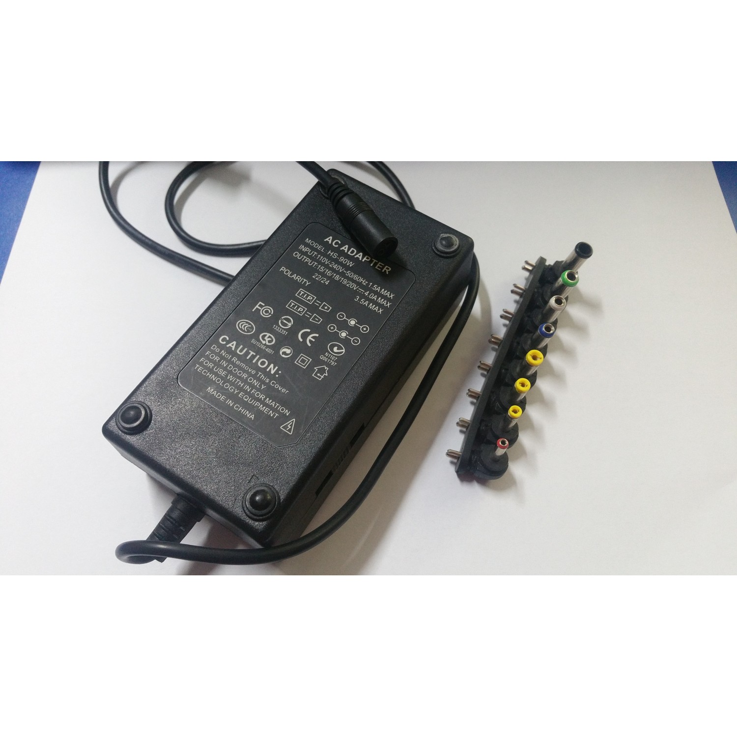 Alimentator universal laptop 15/16/18/19/20V 4A max  22/24V 3.5Amax